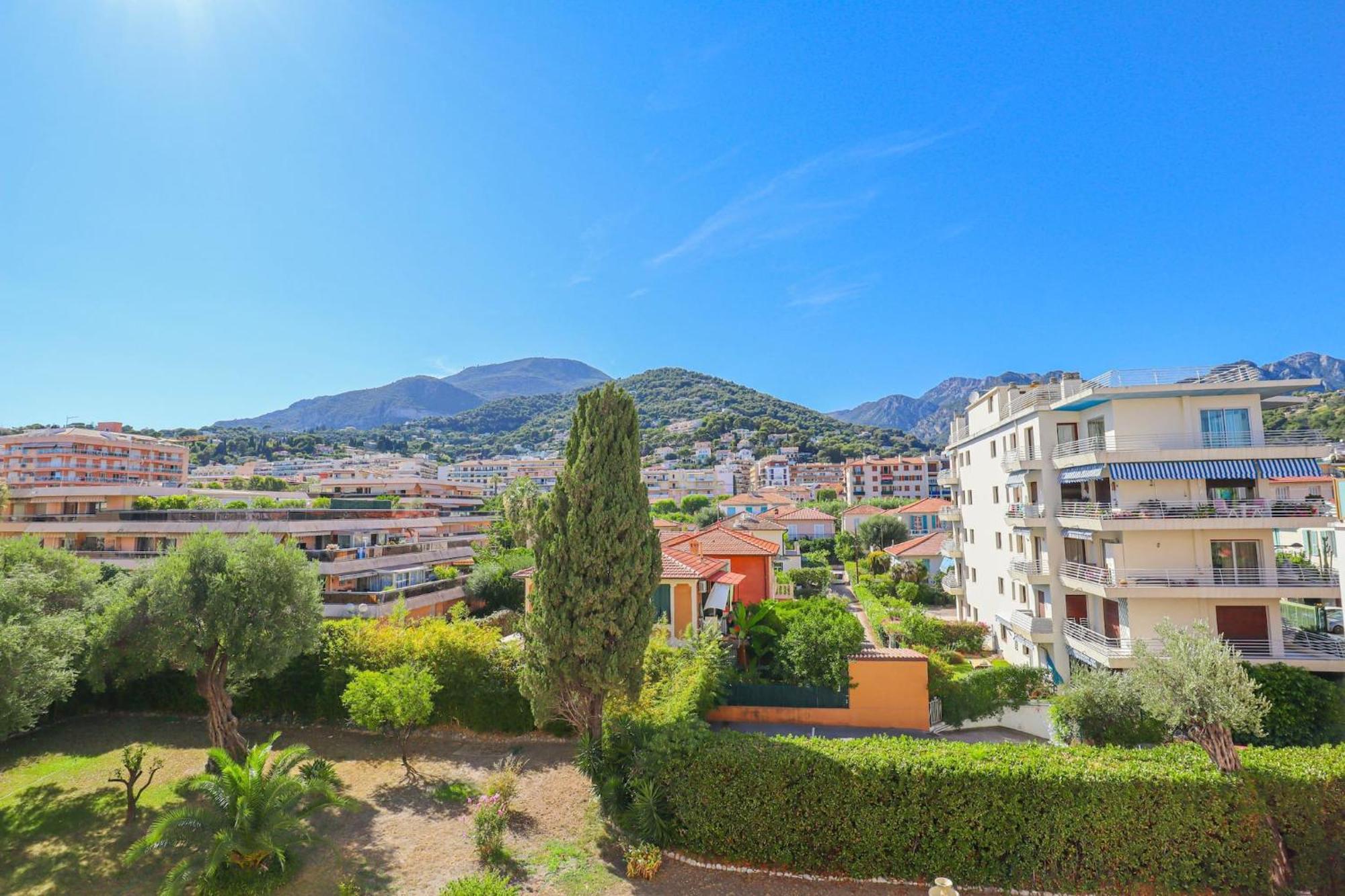 Appartement « Les Ligures » Calme, Proche Mer à Roquebrune-Cap-Martin Extérieur photo