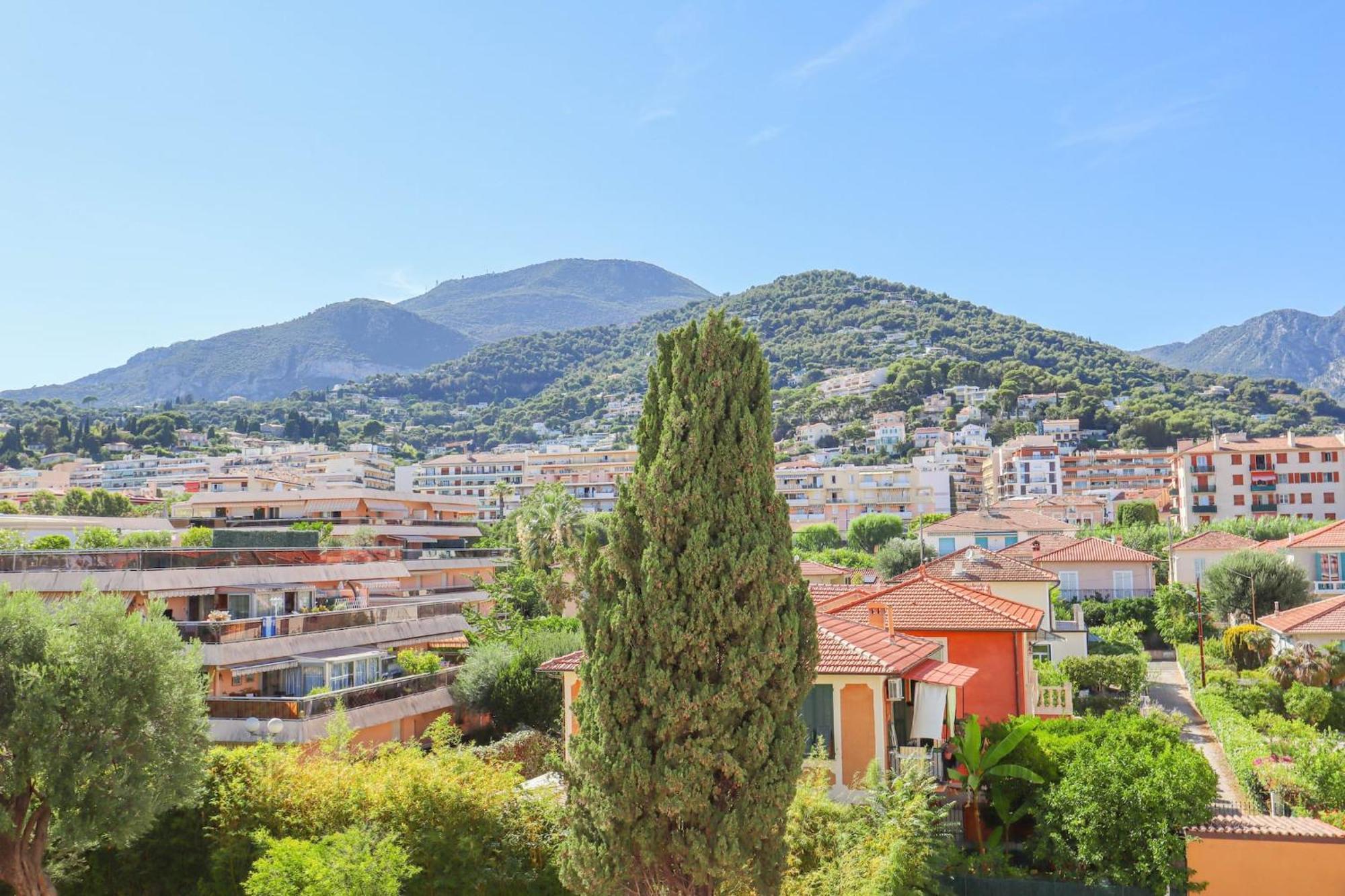 Appartement « Les Ligures » Calme, Proche Mer à Roquebrune-Cap-Martin Extérieur photo