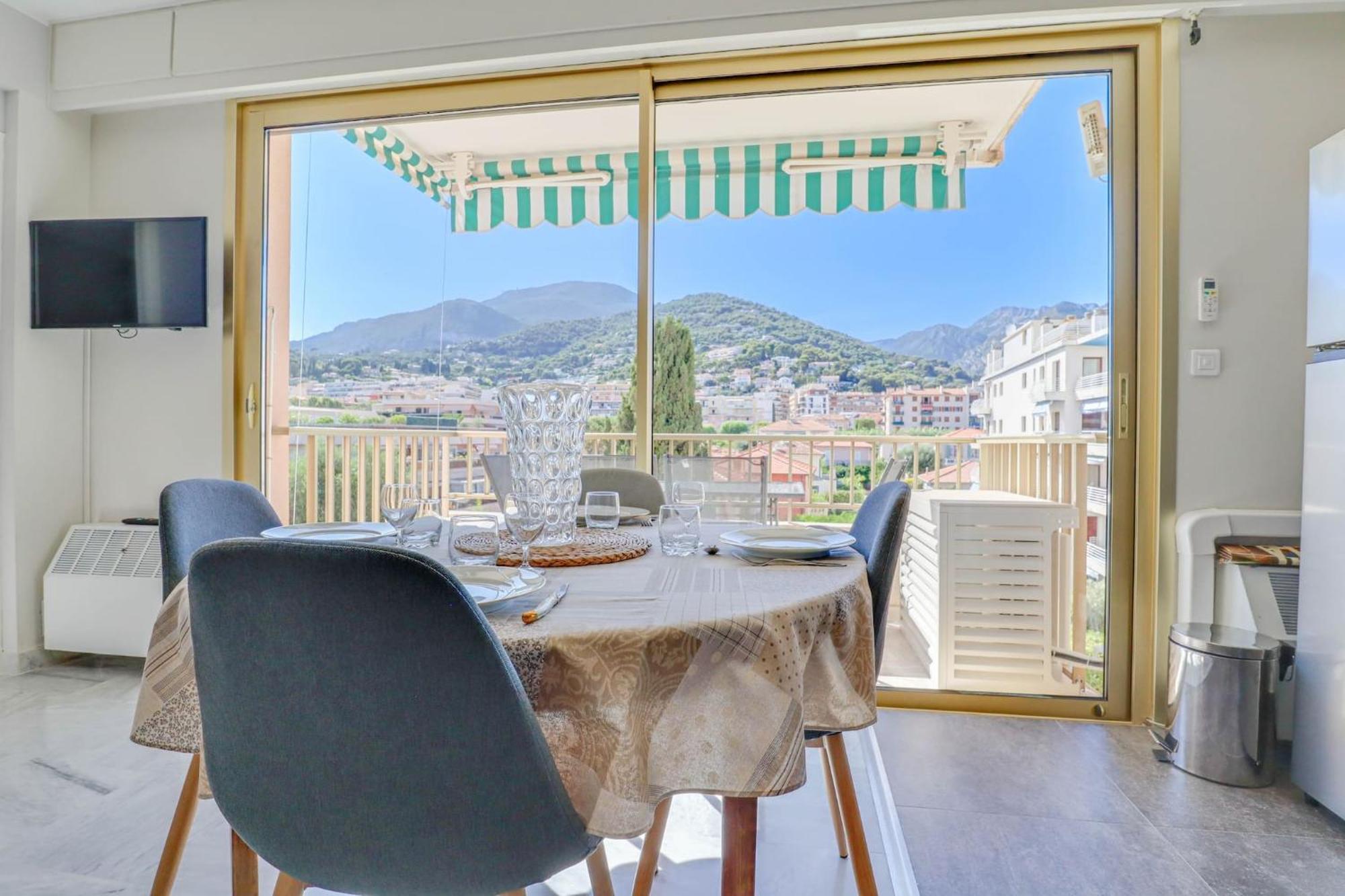 Appartement « Les Ligures » Calme, Proche Mer à Roquebrune-Cap-Martin Extérieur photo